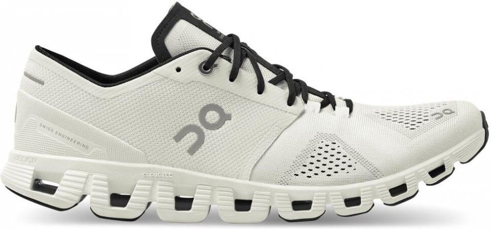 Παπούτσια για τρέξιμο On Running Cloud X